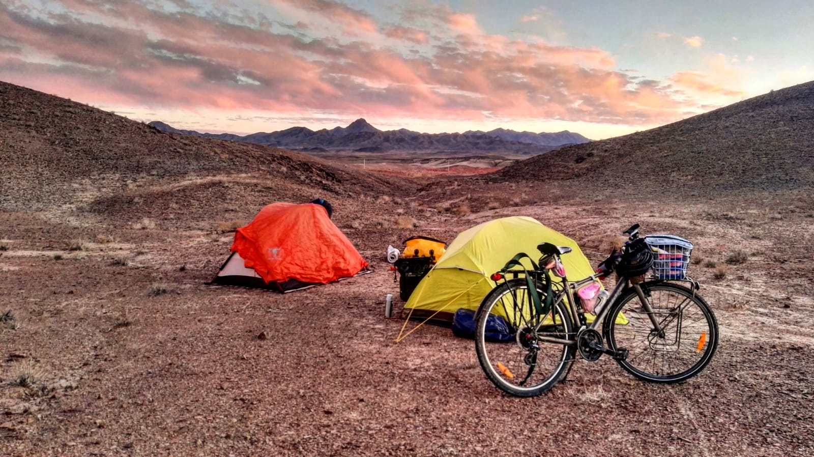 Essentials 101: Everything You Need For a Spring Adventure